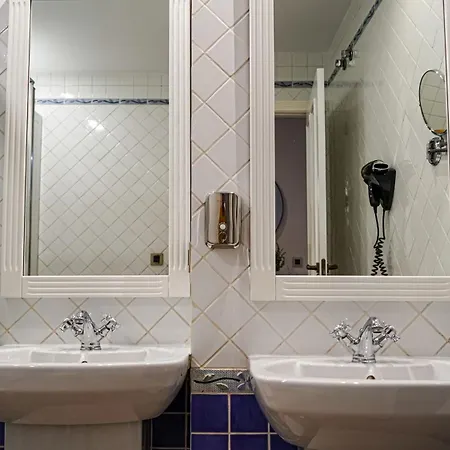 Apartamentos Puente Romano Suites Mérida Esterno foto
